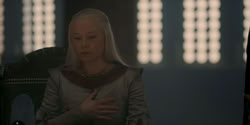 extant_HouseOfTheDragon_1x06-ThePrincessAndTheQueen_3824