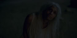 extant_HouseOfTheDragon_1x06-ThePrincessAndTheQueen_4704