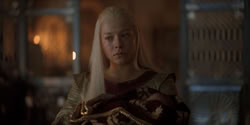 extant_HouseOfTheDragon_1x06-ThePrincessAndTheQueen_4766