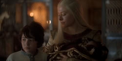 extant_HouseOfTheDragon_1x06-ThePrincessAndTheQueen_4771