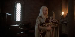 extant_HouseOfTheDragon_1x06-ThePrincessAndTheQueen_4917