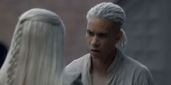 extant_HouseOfTheDragon_1x06-ThePrincessAndTheQueen_4964