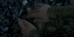 extant_HouseOfTheDragon_1x07-Driftmark_0339