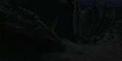 extant_HouseOfTheDragon_1x07-Driftmark_2017