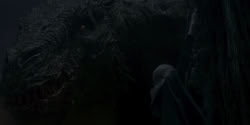extant_HouseOfTheDragon_1x07-Driftmark_2134