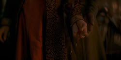 extant_HouseOfTheDragon_1x07-Driftmark_3260