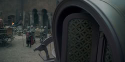 extant_HouseOfTheDragon_1x08-TheLordOfTheTides_0733