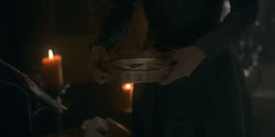 extant_HouseOfTheDragon_1x09-TheGreenCouncil_1989