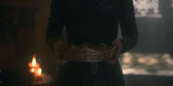 extant_HouseOfTheDragon_1x09-TheGreenCouncil_1992