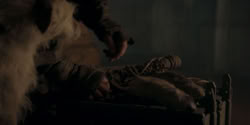 extant_HouseOfTheDragon_2x01-ASonForASon_1383