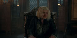 extant_HouseOfTheDragon_2x02-RhaenyraTheCruel_0775