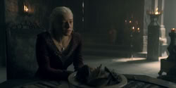 extant_HouseOfTheDragon_2x02-RhaenyraTheCruel_2037