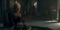 extant_HouseOfTheDragon_2x02-RhaenyraTheCruel_2049