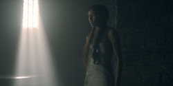 extant_HouseOfTheDragon_2x02-RhaenyraTheCruel_5035