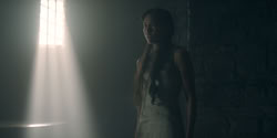 extant_HouseOfTheDragon_2x02-RhaenyraTheCruel_5042
