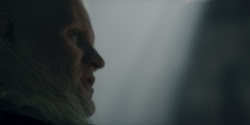 extant_HouseOfTheDragon_2x04_TheRedDragonAndTheGold_0402