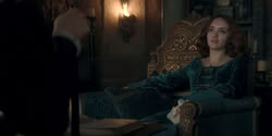 extant_HouseOfTheDragon_2x04_TheRedDragonAndTheGold_1996