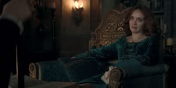 extant_HouseOfTheDragon_2x04_TheRedDragonAndTheGold_2009