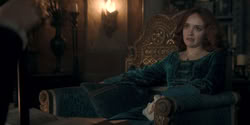 extant_HouseOfTheDragon_2x04_TheRedDragonAndTheGold_2010