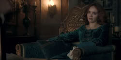 extant_HouseOfTheDragon_2x04_TheRedDragonAndTheGold_2013