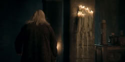 extant_HouseOfTheDragon_2x04_TheRedDragonAndTheGold_2325