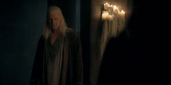 extant_HouseOfTheDragon_2x04_TheRedDragonAndTheGold_2368