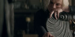 extant_HouseOfTheDragon_2x04_TheRedDragonAndTheGold_3471