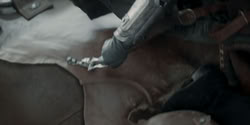 extant_HouseOfTheDragon_2x04_TheRedDragonAndTheGold_4326