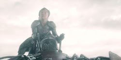 extant_HouseOfTheDragon_2x04_TheRedDragonAndTheGold_4553
