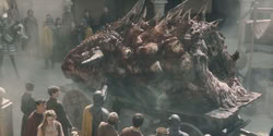 extant_HouseOfTheDragon_2x05_Regent_0198