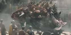 extant_HouseOfTheDragon_2x05_Regent_0200