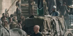 extant_HouseOfTheDragon_2x05_Regent_0241