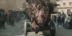 extant_HouseOfTheDragon_2x05_Regent_0304