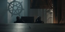 extant_HouseOfTheDragon_2x05_Regent_0397