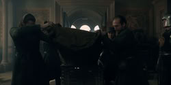 extant_HouseOfTheDragon_2x05_Regent_0476