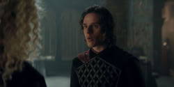 extant_HouseOfTheDragon_2x05_Regent_1069
