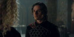 extant_HouseOfTheDragon_2x05_Regent_1074