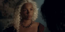 extant_HouseOfTheDragon_2x05_Regent_1076