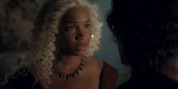 extant_HouseOfTheDragon_2x05_Regent_1085