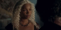 extant_HouseOfTheDragon_2x05_Regent_1096