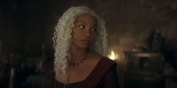 extant_HouseOfTheDragon_2x05_Regent_1175