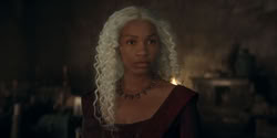extant_HouseOfTheDragon_2x05_Regent_1178