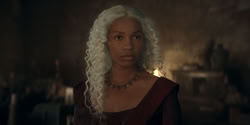 extant_HouseOfTheDragon_2x05_Regent_1179