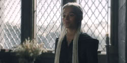 extant_HouseOfTheDragon_2x05_Regent_1495