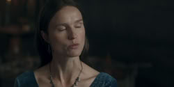 extant_HouseOfTheDragon_2x05_Regent_1524