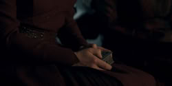extant_HouseOfTheDragon_2x05_Regent_1866