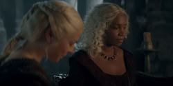 extant_HouseOfTheDragon_2x05_Regent_1913