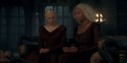 extant_HouseOfTheDragon_2x05_Regent_1951