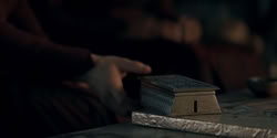 extant_HouseOfTheDragon_2x05_Regent_1991