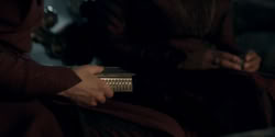extant_HouseOfTheDragon_2x05_Regent_2006